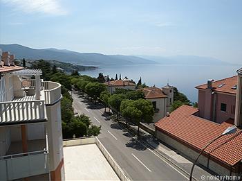 Apartment 7: Novi Vinodolski 50 m from the sea
