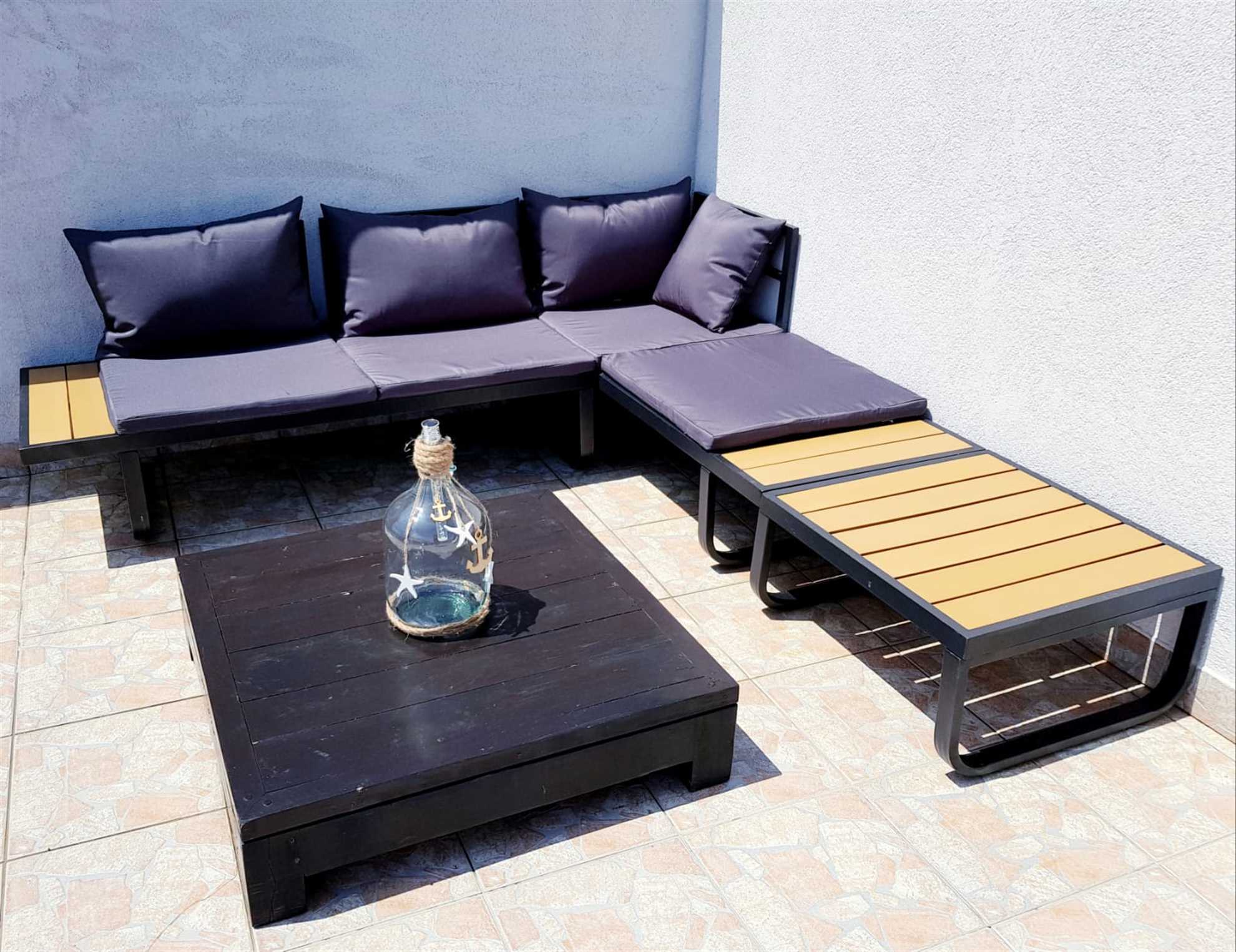 Apartment 7: Novi Vinodolski 50 m from the sea