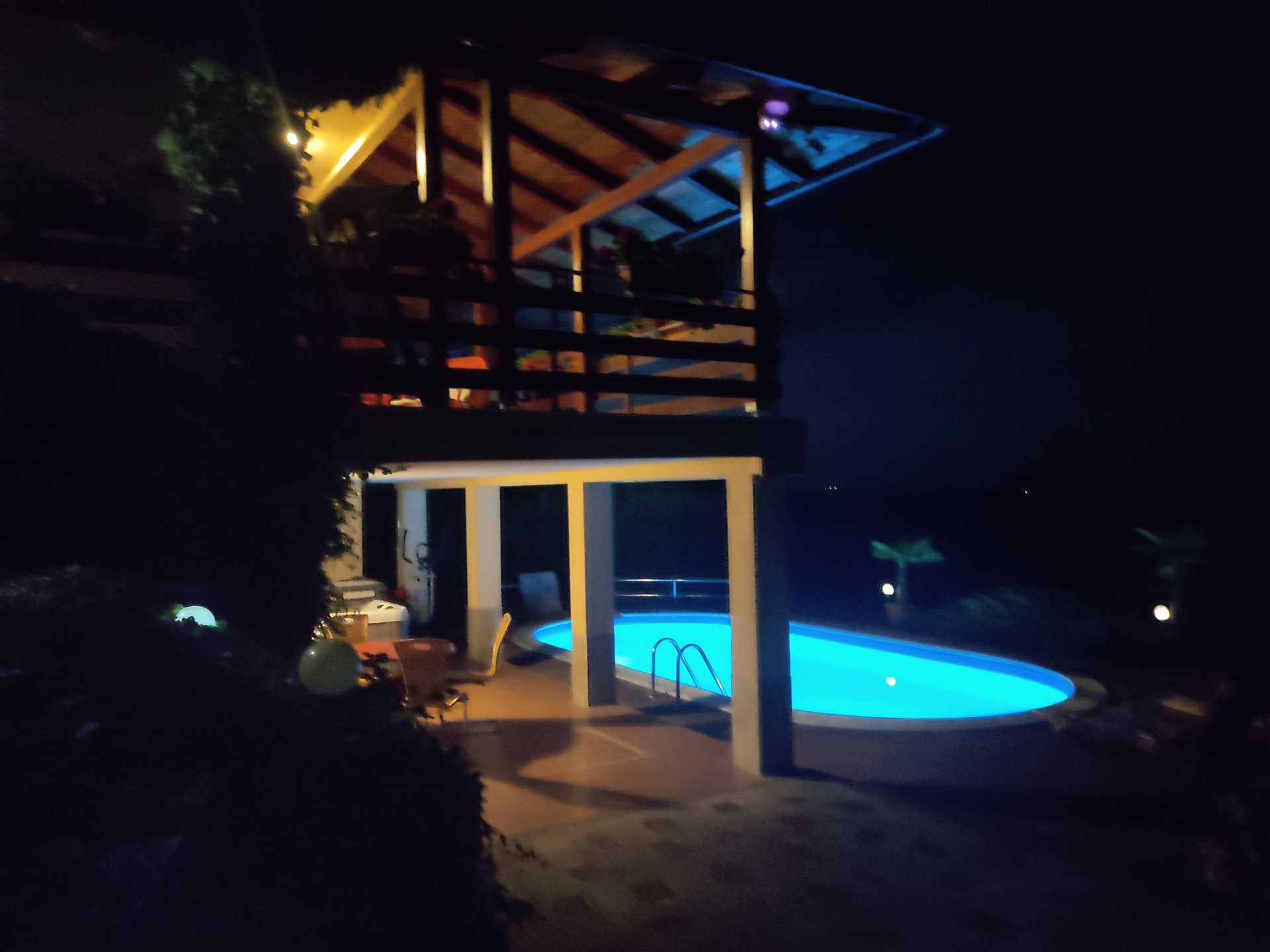 Kuca s bazenom, na osami - Petrinja