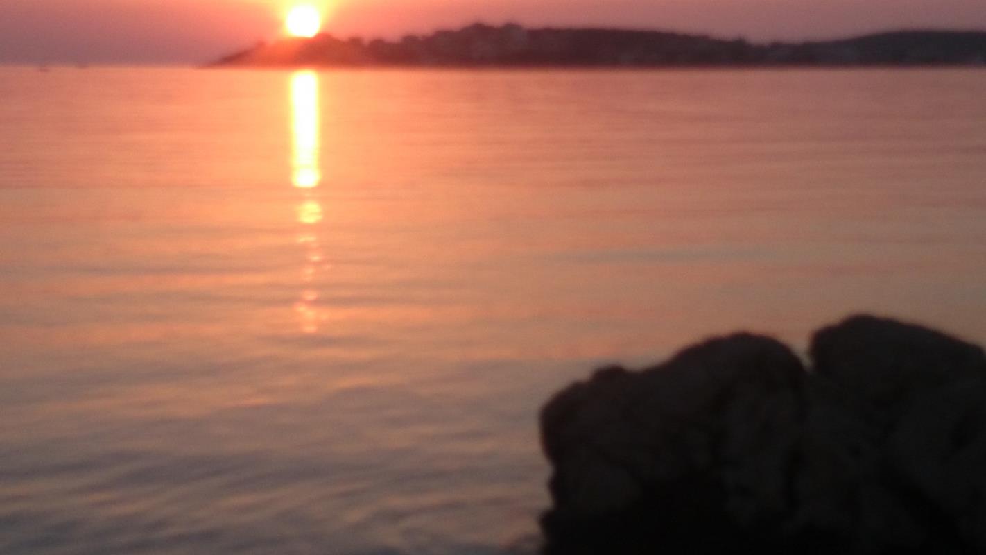 House by the sea Loranum