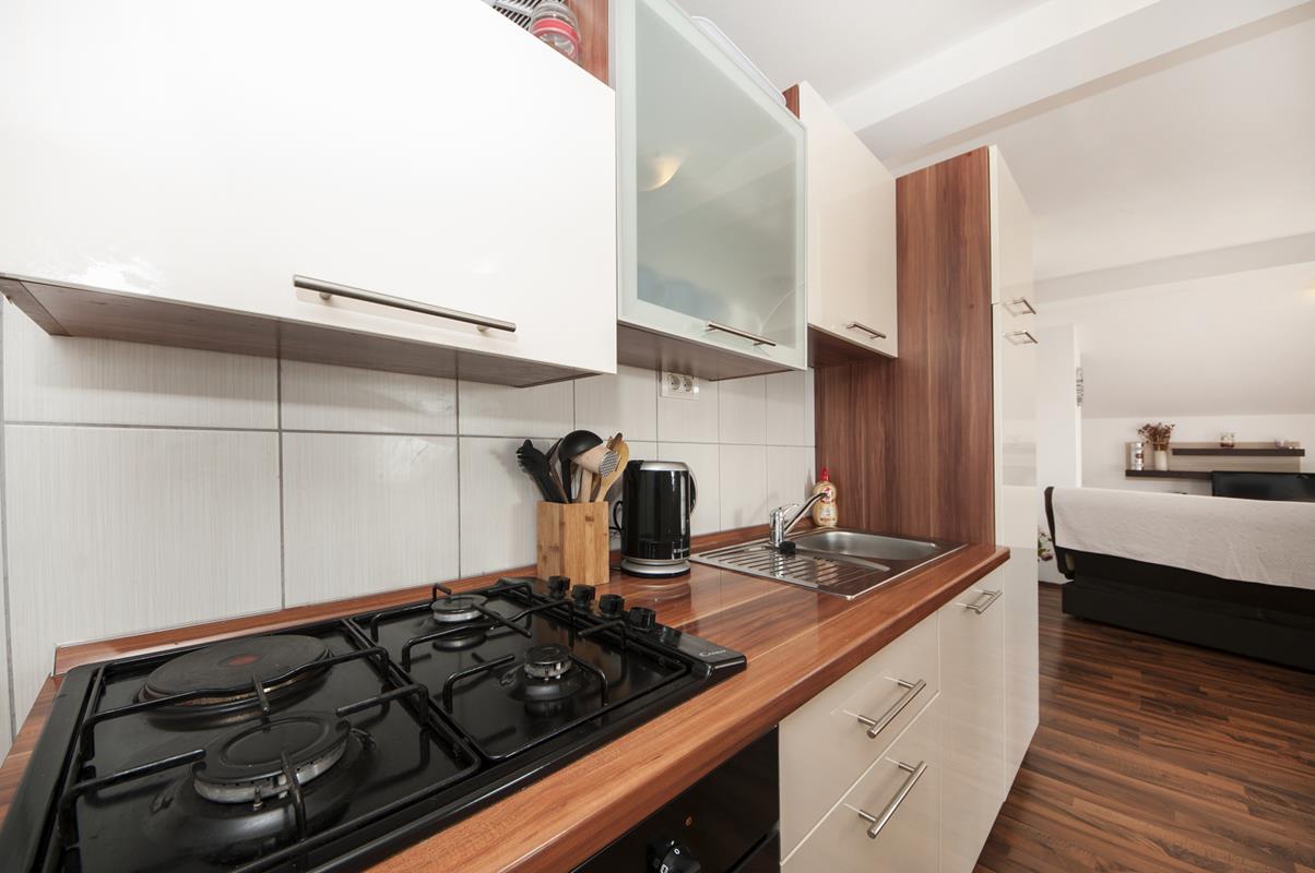 House by the sea Loranum