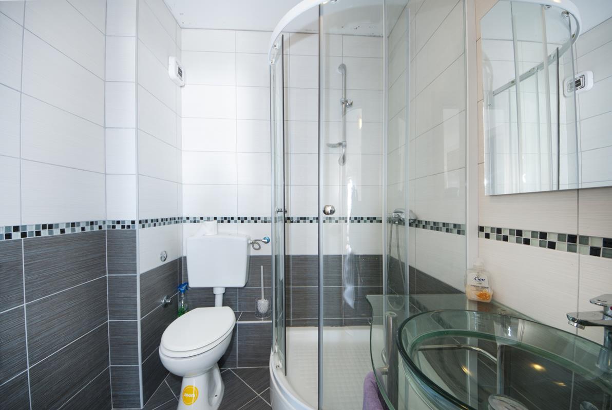 House by the sea Loranum