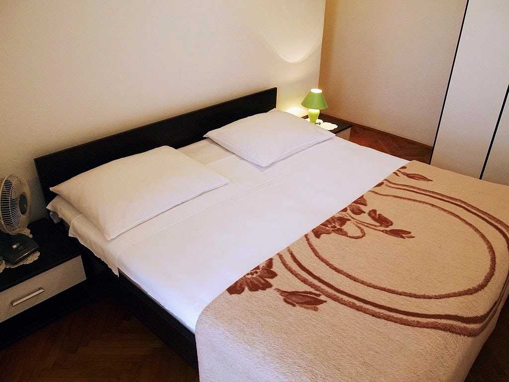Klimatizirani Studio za 2 osobe na otoku Rabu, 100m od plaže