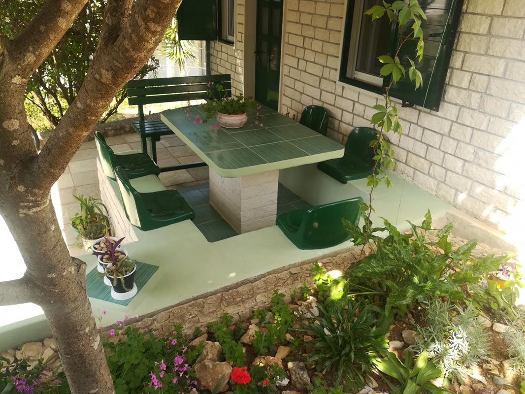 Oaza mira i tisine - Larisa 2+1