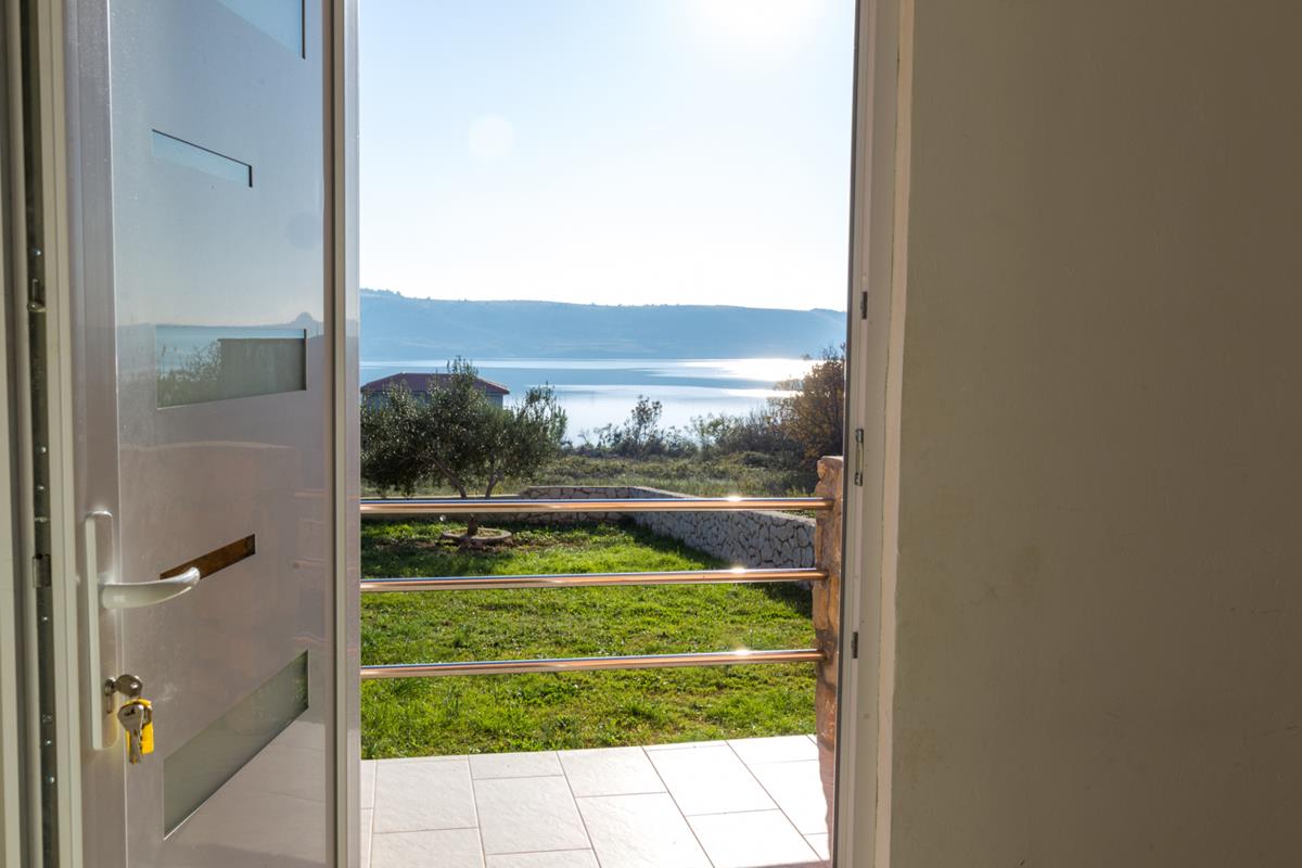 Čudovit apartma Uvala Plemic 1 s pogledom na morje - Rtina