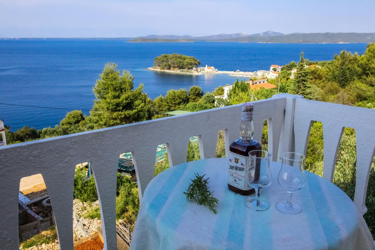 Beautiful apartment Dino with a beautiful sea view - Savar (Dugi otok)