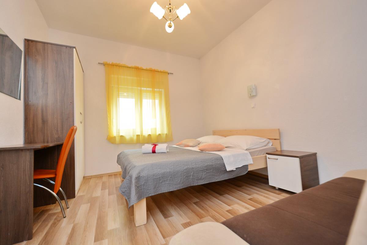 Čudovit apartma Antonija 1 - Starigrad Paklenica