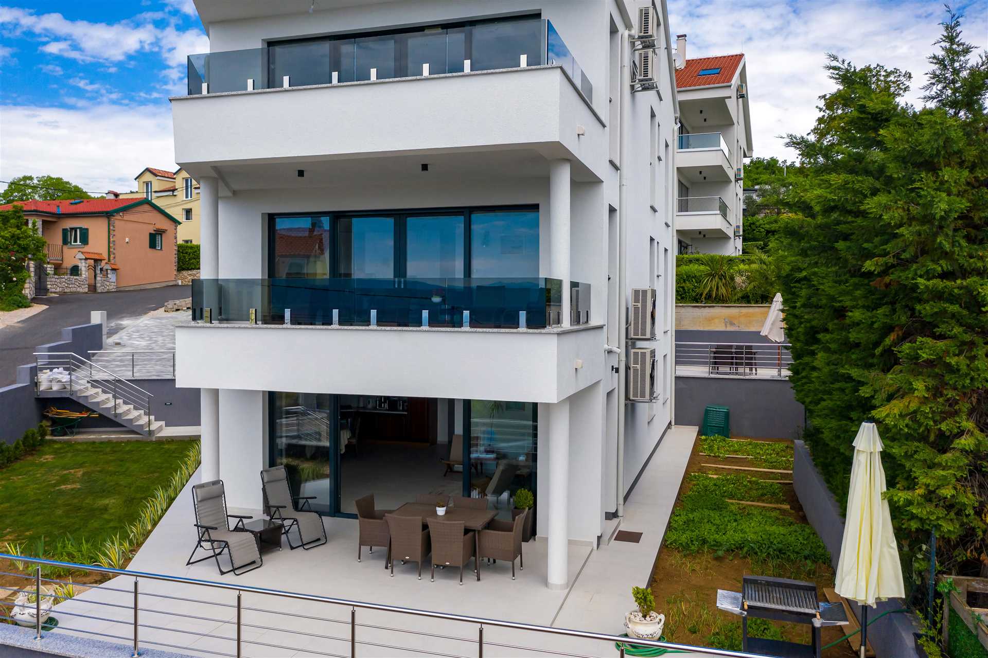 Lux. Apartman Villa M