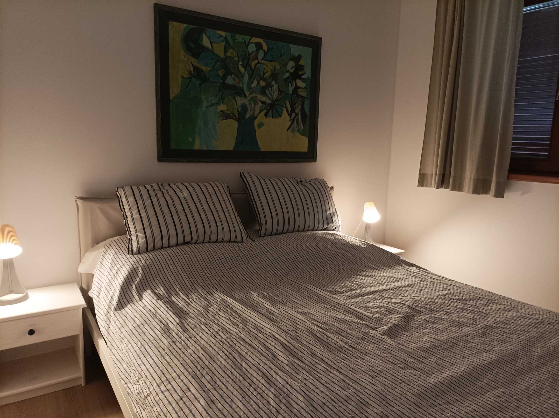 Idealan apartman za mlade obitelji, do plaže 100m, natkriven parking