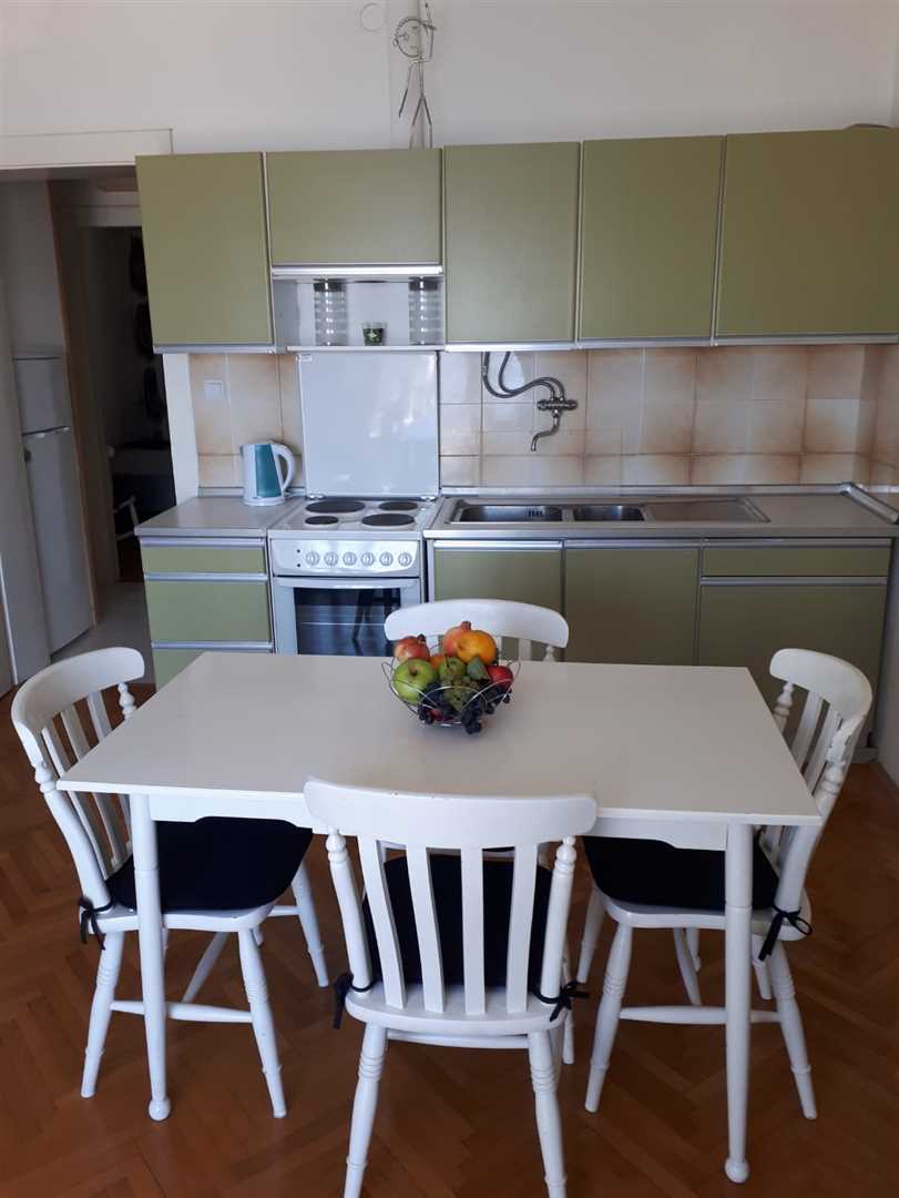 Dvosobni apartman,prvi red do mora s prekrasnim pogledom