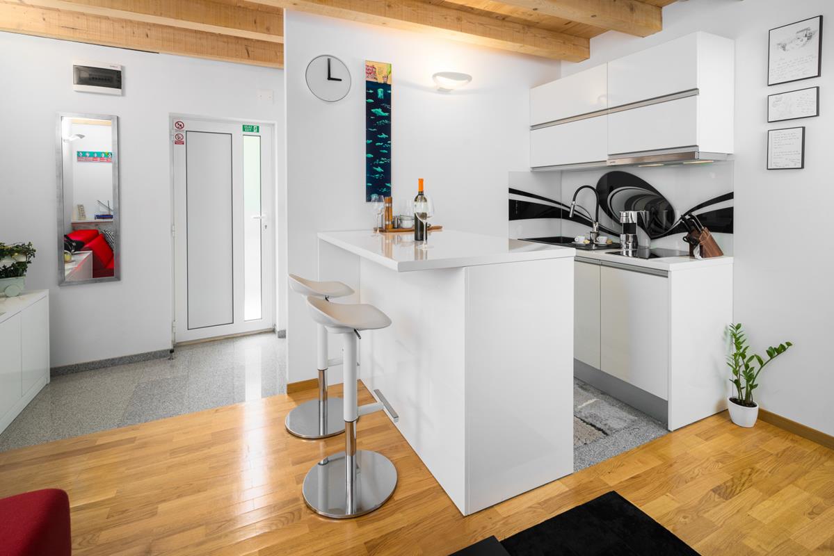 Holiday home Mia with private heated pool and jacuzzi