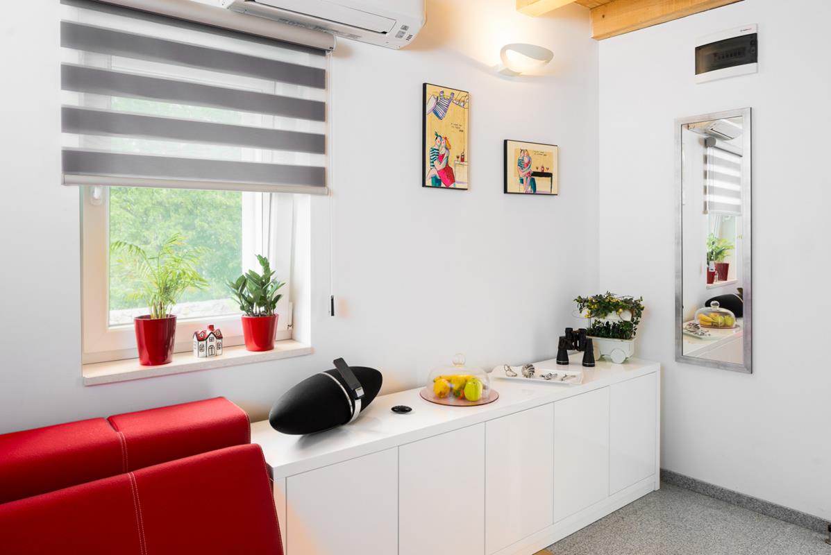 Holiday home Mia with private heated pool and jacuzzi