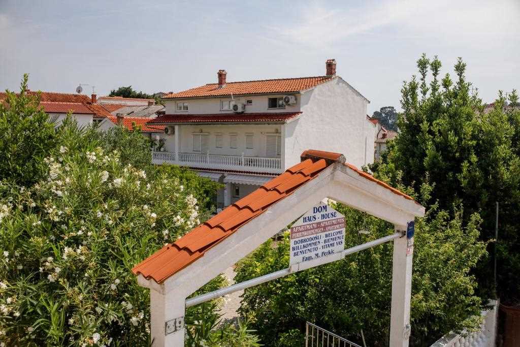 Apartments Perkić Rab-Marjetka ground floor
