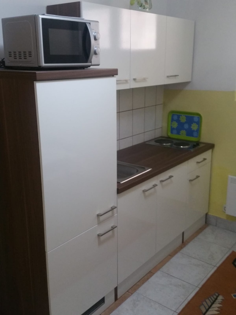 Studio apartman Mara***