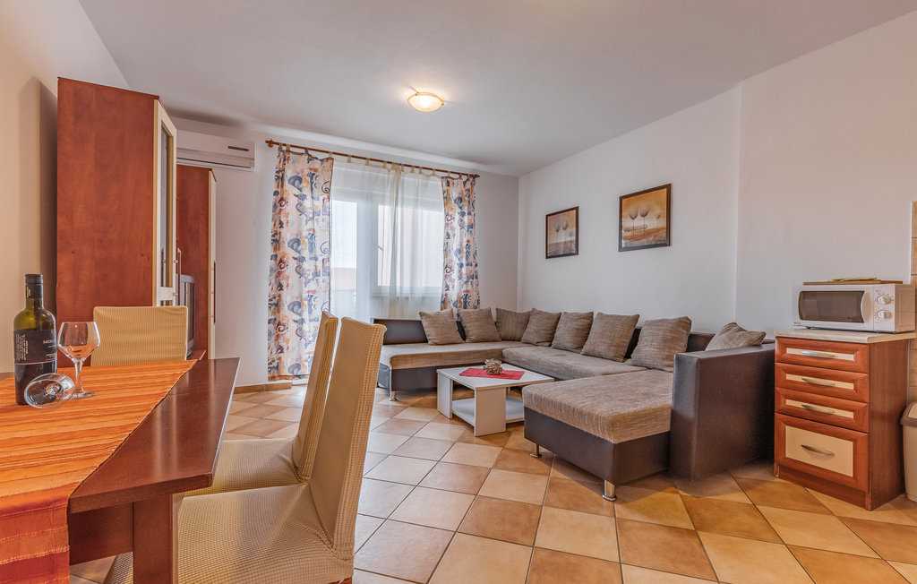 Apartman Ivan s balkonom u Peroju
